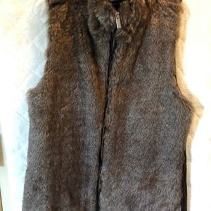 NWT Confess Brown faux fur vest size M